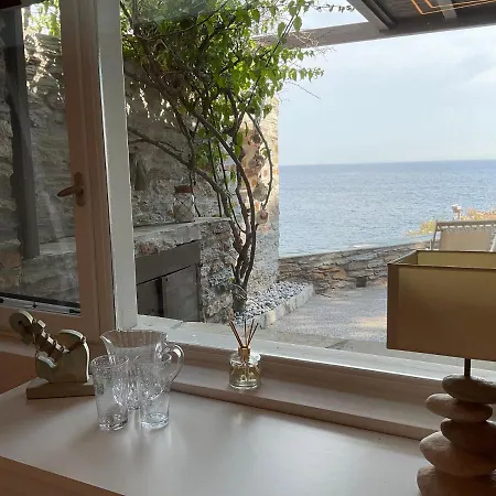 Keasouth Private Seaside & Secluded Beach Villa *